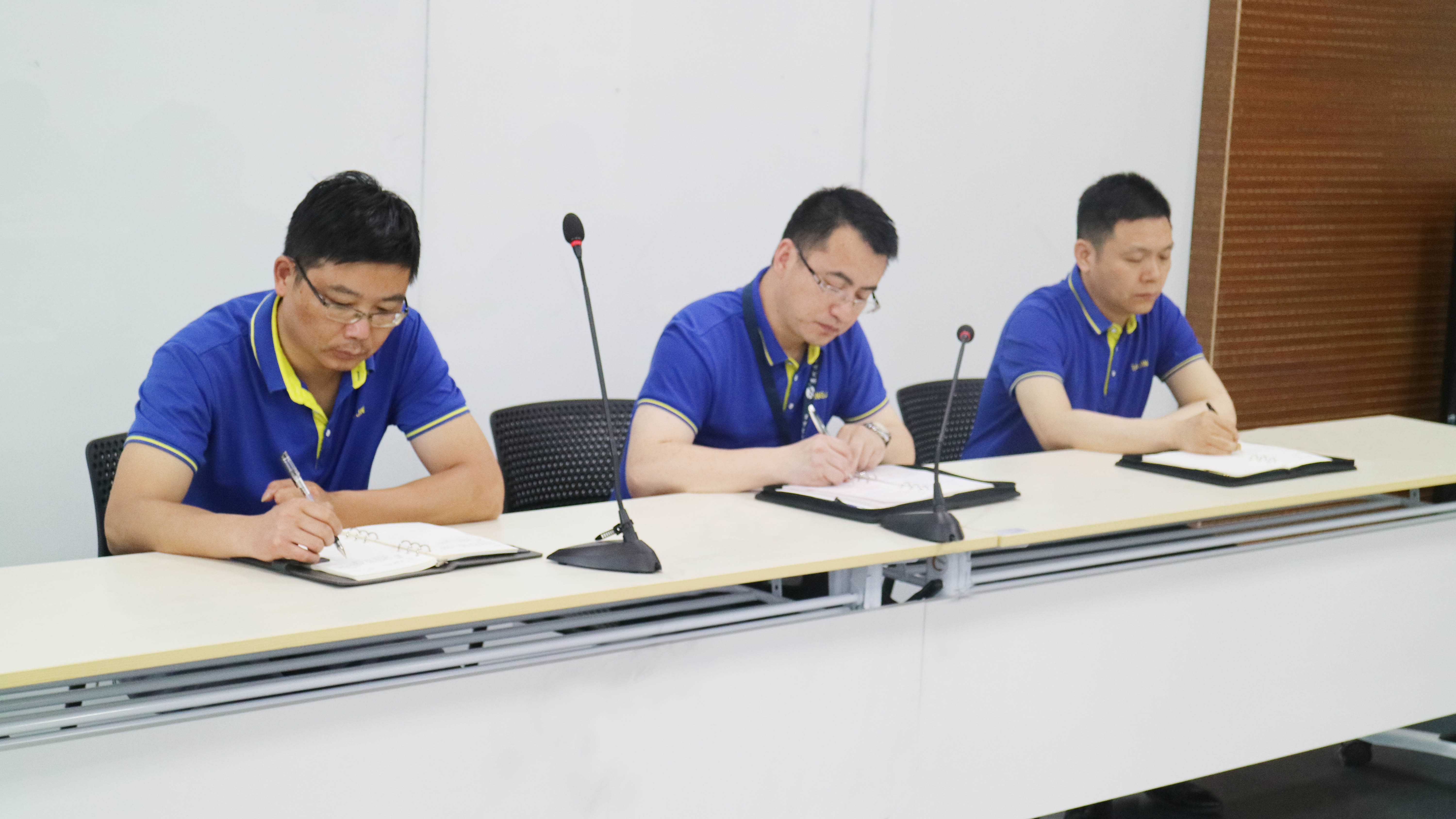 通錦召開研發部擴大會議 通錦召開研發部擴大會議